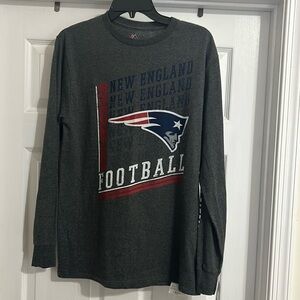 NWT New England Patriots long sleeve T-shirt